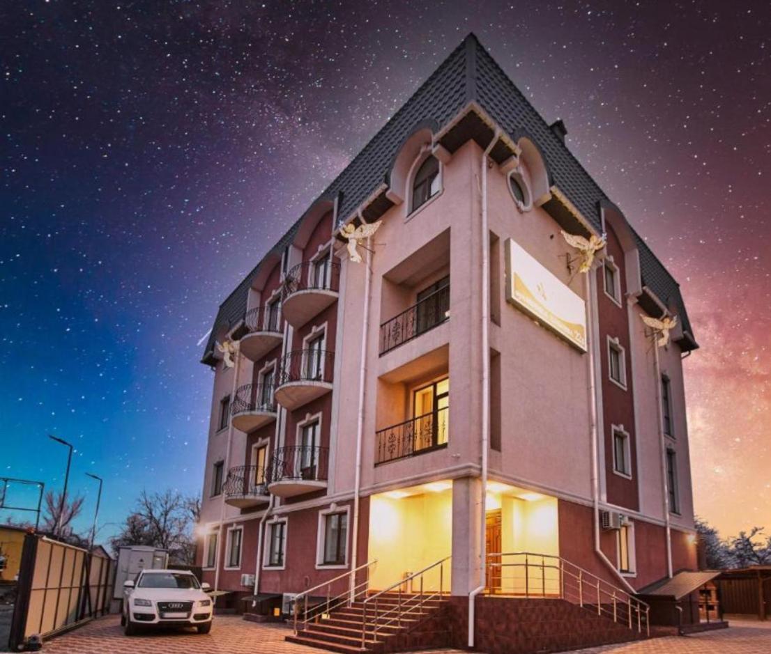 Готель Ангел На Великій Кільцевій Sofiivska Borshchahivka Exterior photo